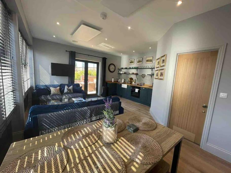 The Carriage House Villa Salisbury Luaran gambar