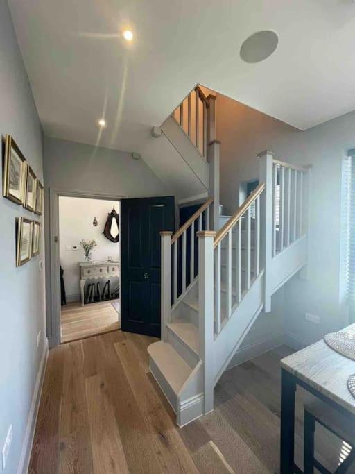 The Carriage House Villa Salisbury Luaran gambar